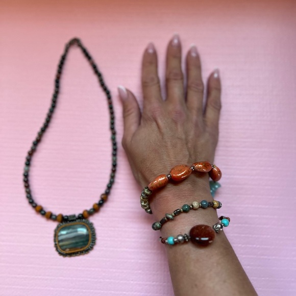 Elegant Boho Multicolor Beaded Necklace and Bracelet Set - Picture 2 of 14